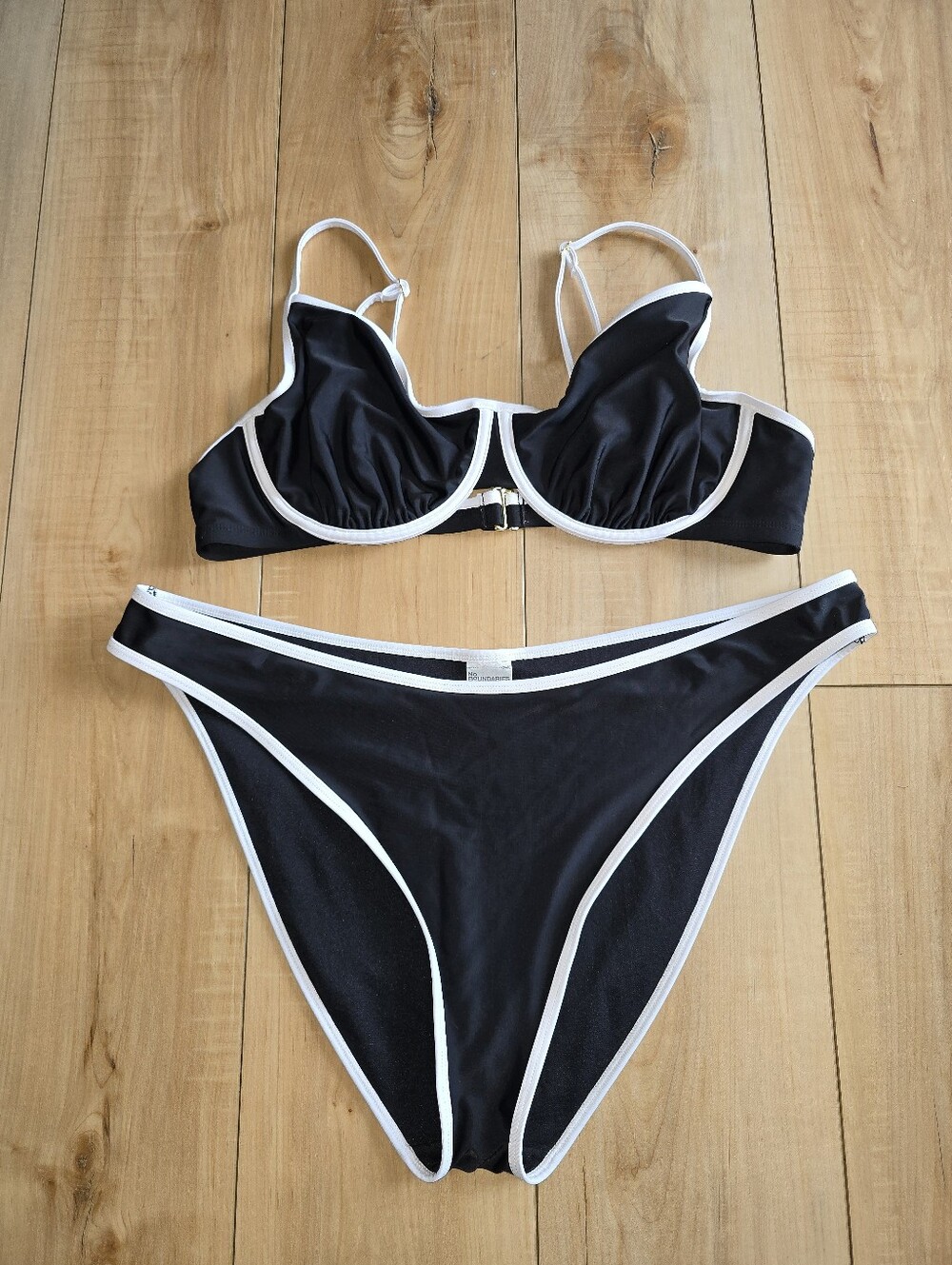 No Boundaries Black Bikini sz XXL / 20